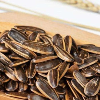 New Taste Roasted Rattan Pepper Sunflower Seeds with Cheaper Price and High Quality