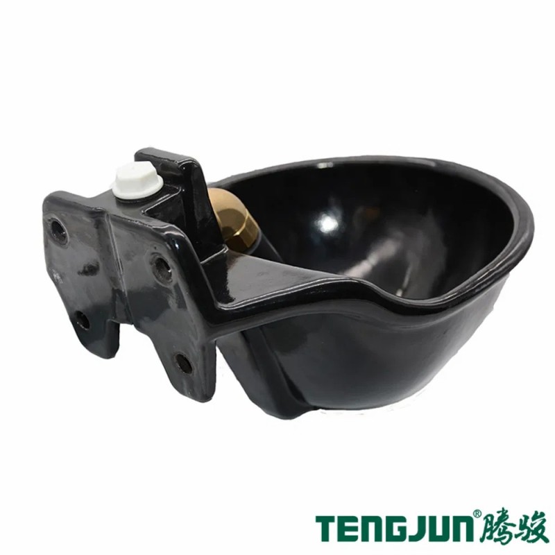 2.5L Water Capacity Livestock Waterer Cow Water Bowls Easy Mounting