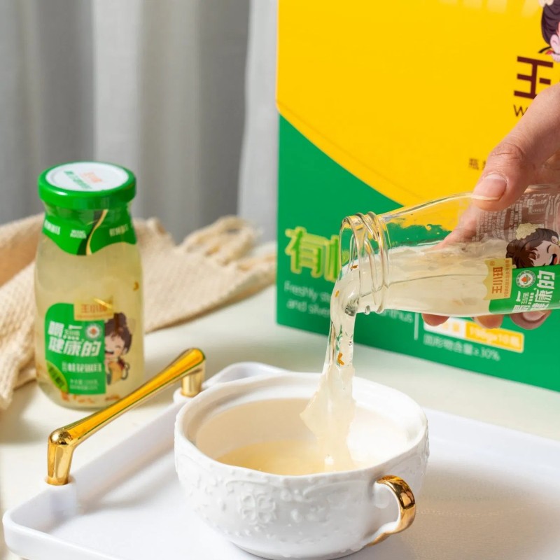 Premium Fresh Stew Soup with Osmanthus and Organic Snow Fungus