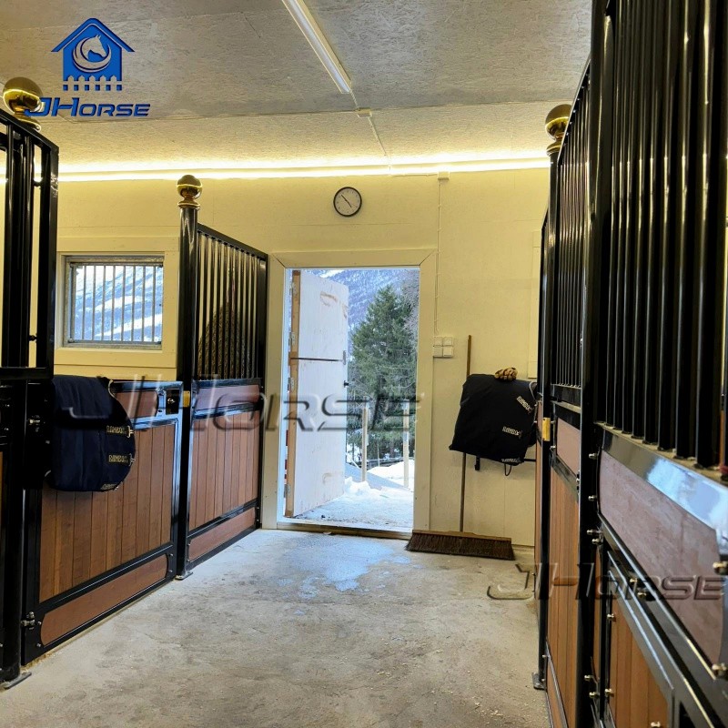 Advantage Factory Supplier Mobile Prefab Training Wooden Cheap Portable Horse Stable E-09