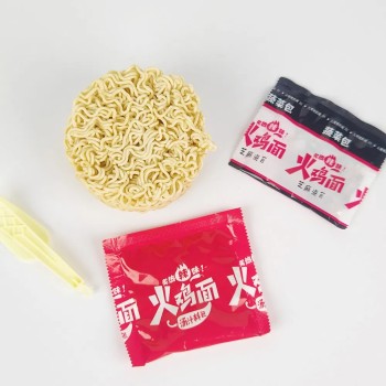 Chinmie Brand Wholesale Korean Spicy Ramen Noodles Carbonara Flavor Cup Instant Noodles