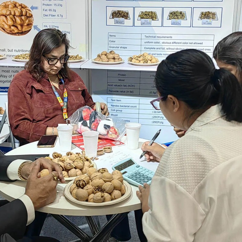 Natural Hand Peel Walnut Sourcing From Xijiang 185 Walnut Kernel Shelled Walnut