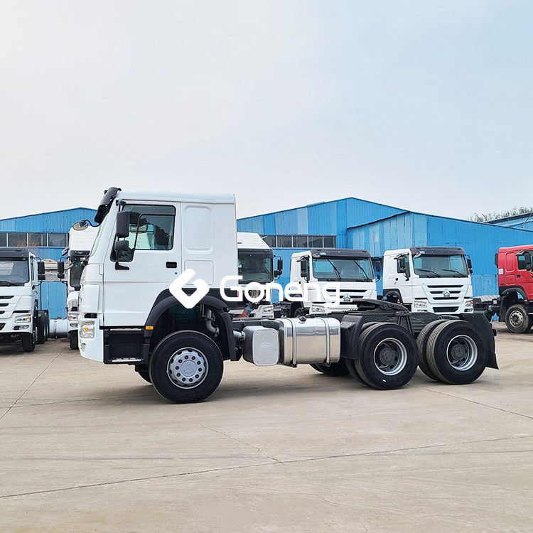 with Tow Fuel Tanker Used Sinotruck HOWO 371 380 420HP Chinese LHD Rhd Trucks Tractor 6X4 Trailer Head