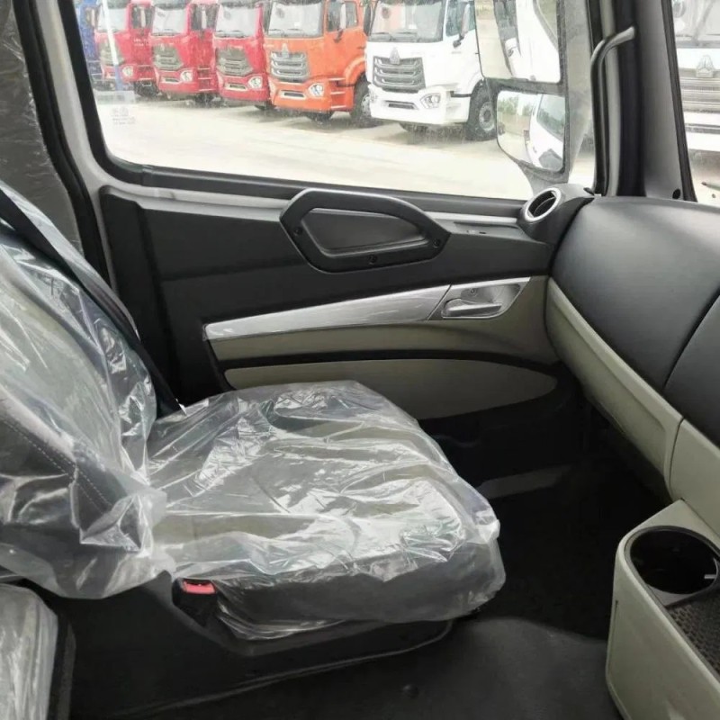 Sinotruk HOWO Nx 380HP 6X4 Heavy Duty Trailer Head