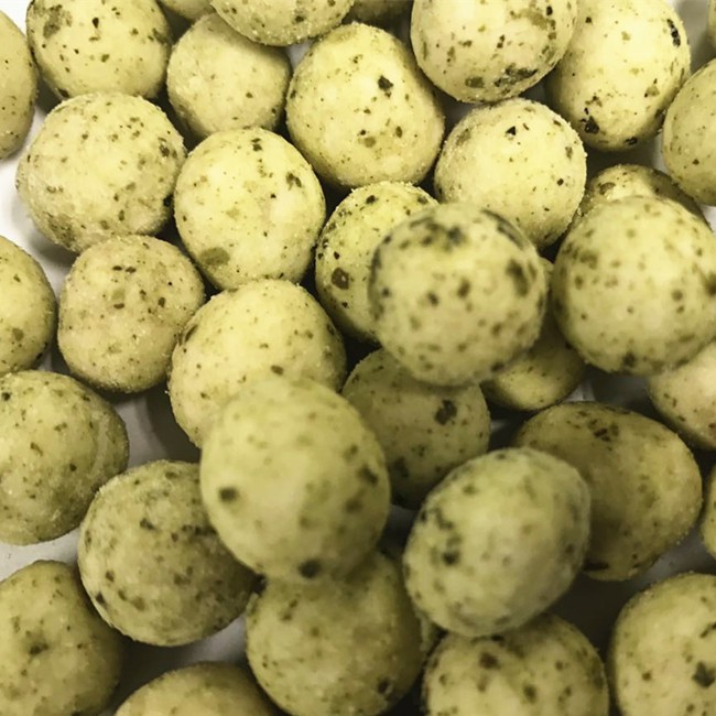 Supermarket Sriracha Coated Crispy Green Peas Halal