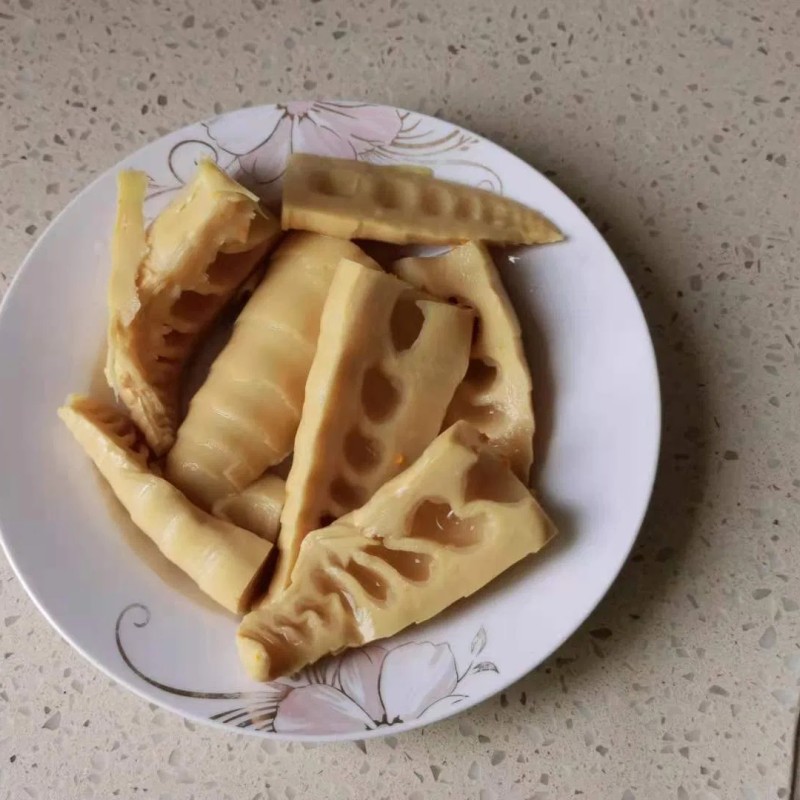 Hot Sale Pickled Vegetables 110g Canned Bamboo Shoots