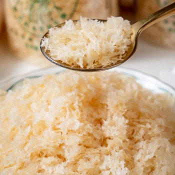 Organic Herbal Dried White Fungus, Sulfur-Free & Additive-Free