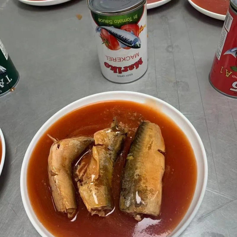 Canned Sardines in Vegetable Oil 125g Club Can