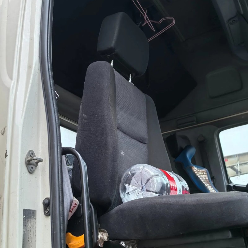 Chinese Used Hino 700 4X2 480HP Heavy Duty Tractor Truck with Good Condition