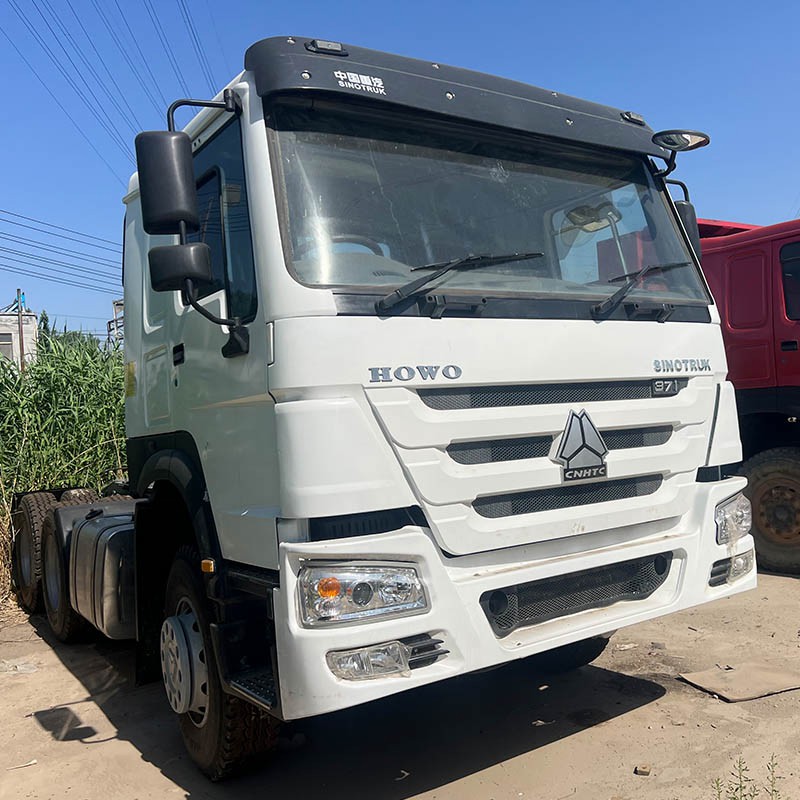 OEM Heavy Duty Chassis Tractor Head for Extreme Work Conditions