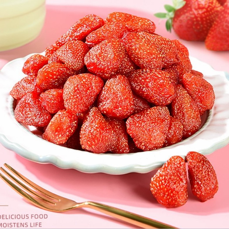 Natural Dry Fruit Dried Strawberry Sweet Fruits Slices Preserved Strawberry Fruit