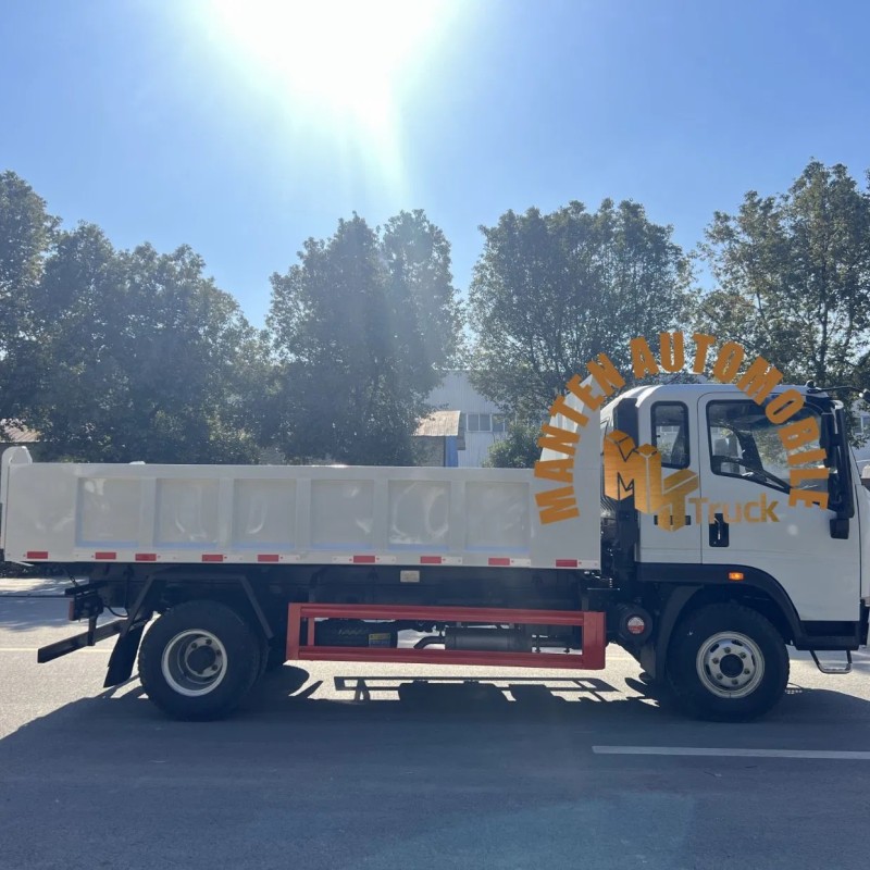 Good Price HOWO 4X2 3ton 5ton Hydraulic Tipper Small Dump Truck