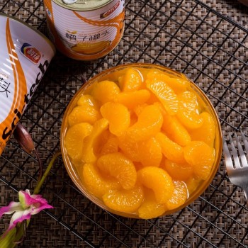 Whole Mandarin Oranges in Light Syrup