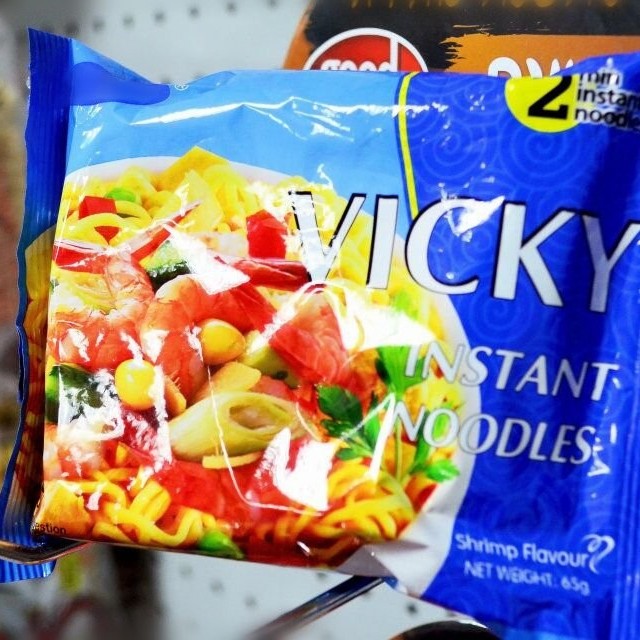 Fast Food Instant Noodles Spicy Flavour Instant Soup Noodle OEM Brand