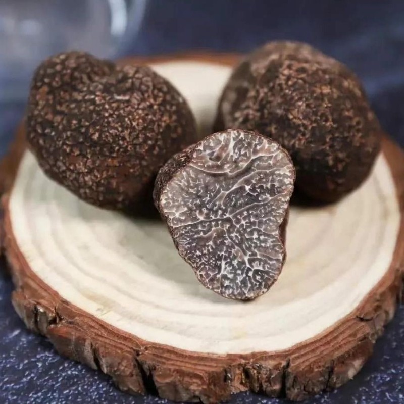 China Supplier Dehydrated Sliced Truffle Craterellus Cornucopioides Dried Black Truffle