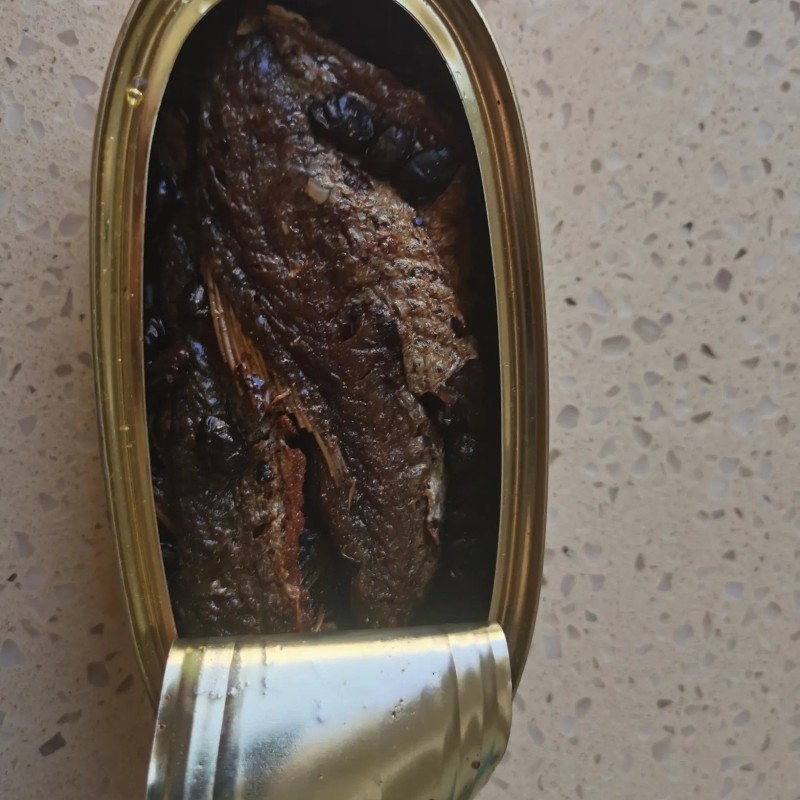 Original Taste Fresh Dace Fish Fried with Black Bean in Can