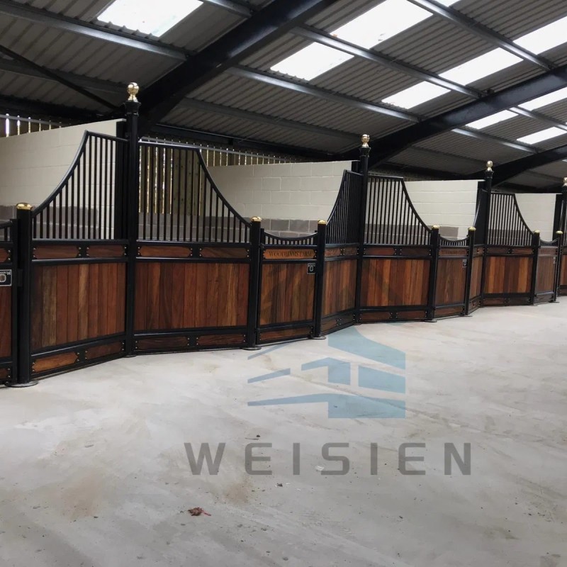 Professional 12FT Horse House Corrosion-Resistant Horse Barn Steel-Framed Horse Stall Box Mobile Horse Box Portable Horse Shelter Anti-Kick Horse Stable