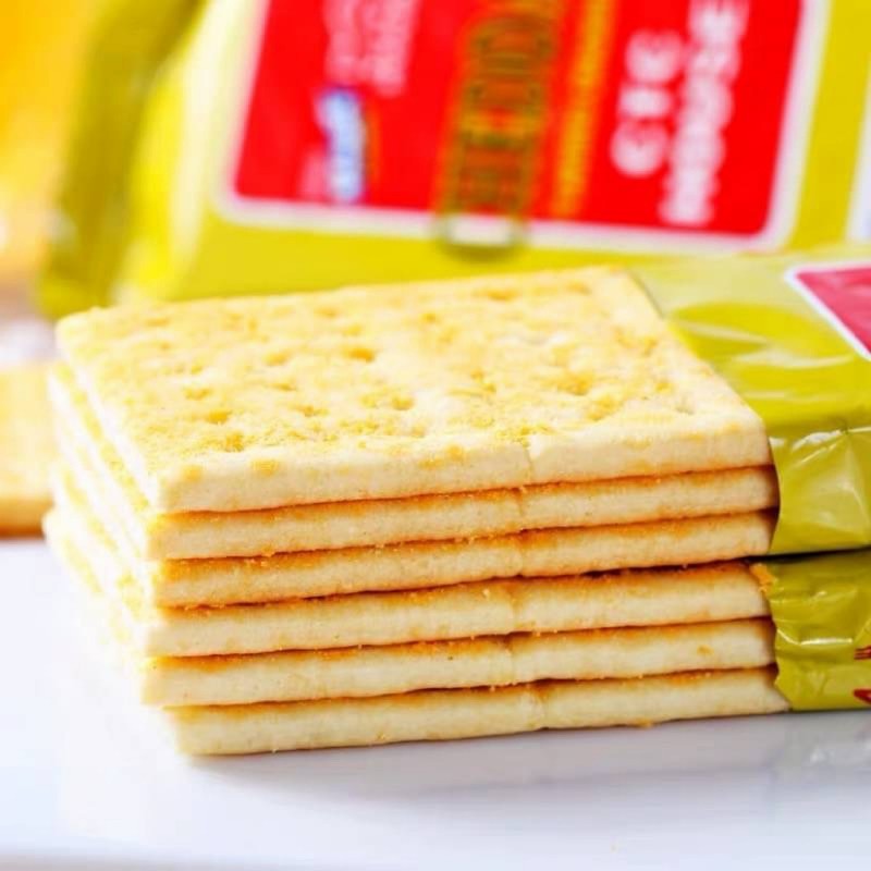 Tasty Ctc House Cheddar&Sour Cream and Onion Flavored Soda Crackers