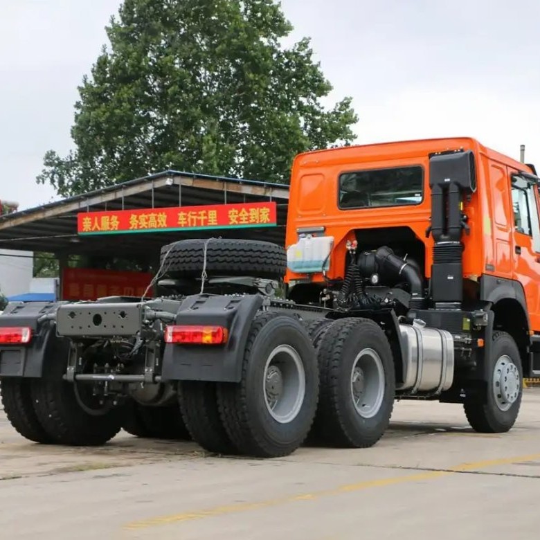 Second Hand Truck Tractor 336HP 375HP 371HP HOWO Manual LHD Used Dump Truck Head