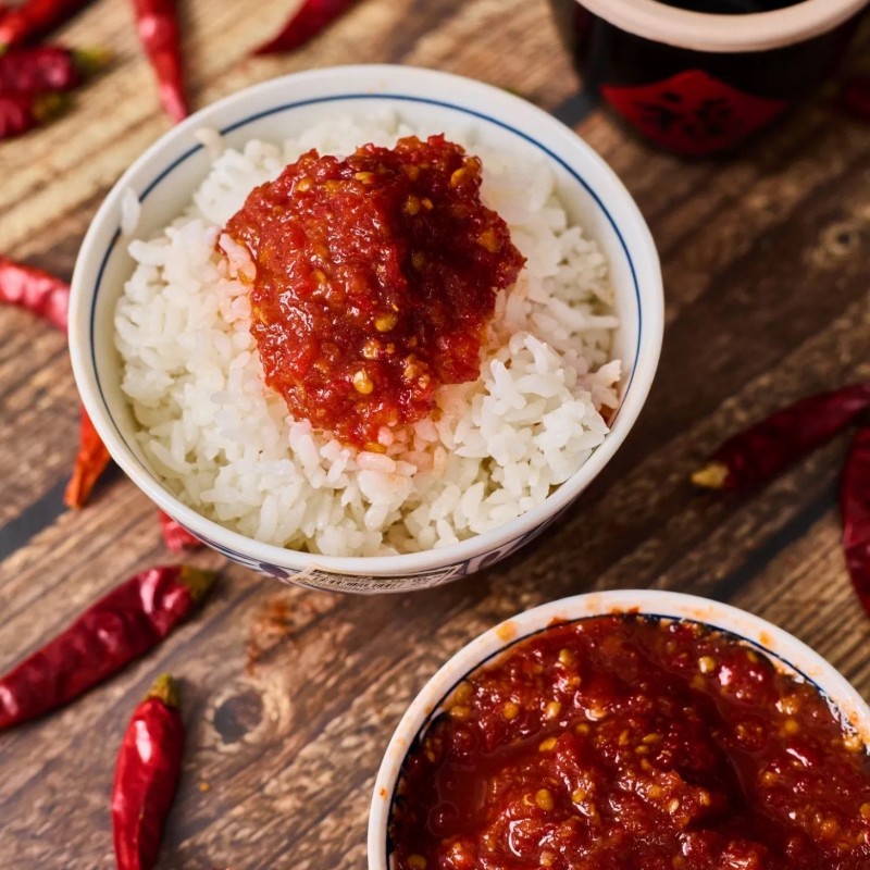 Factory-Customized Chinese Hala Healthy and Delicious Bulk Condiments Garlic Spicy and Hot Chili Sauce