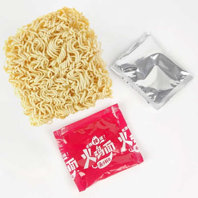 Chinmie Brand Wholesale Halal Instant Carbonara Flavor Korean Hot Chicken Ramen Noodles