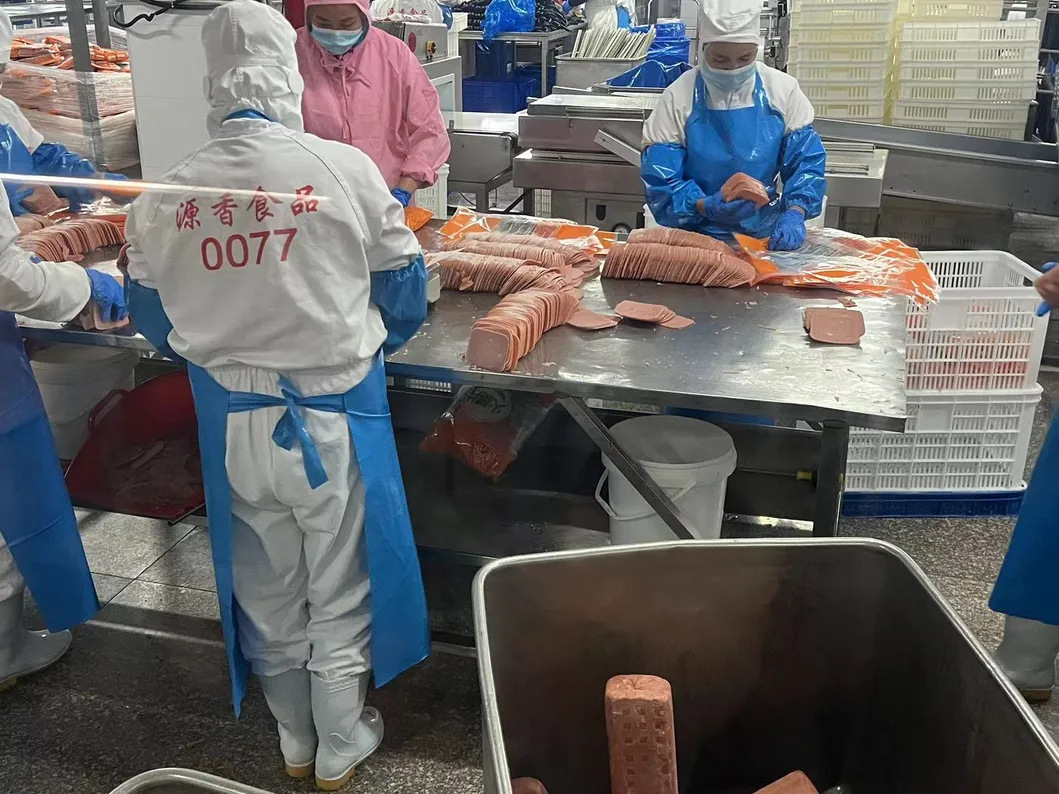 Premium Gourmet Sausage Links for Savory Culinary Adventures