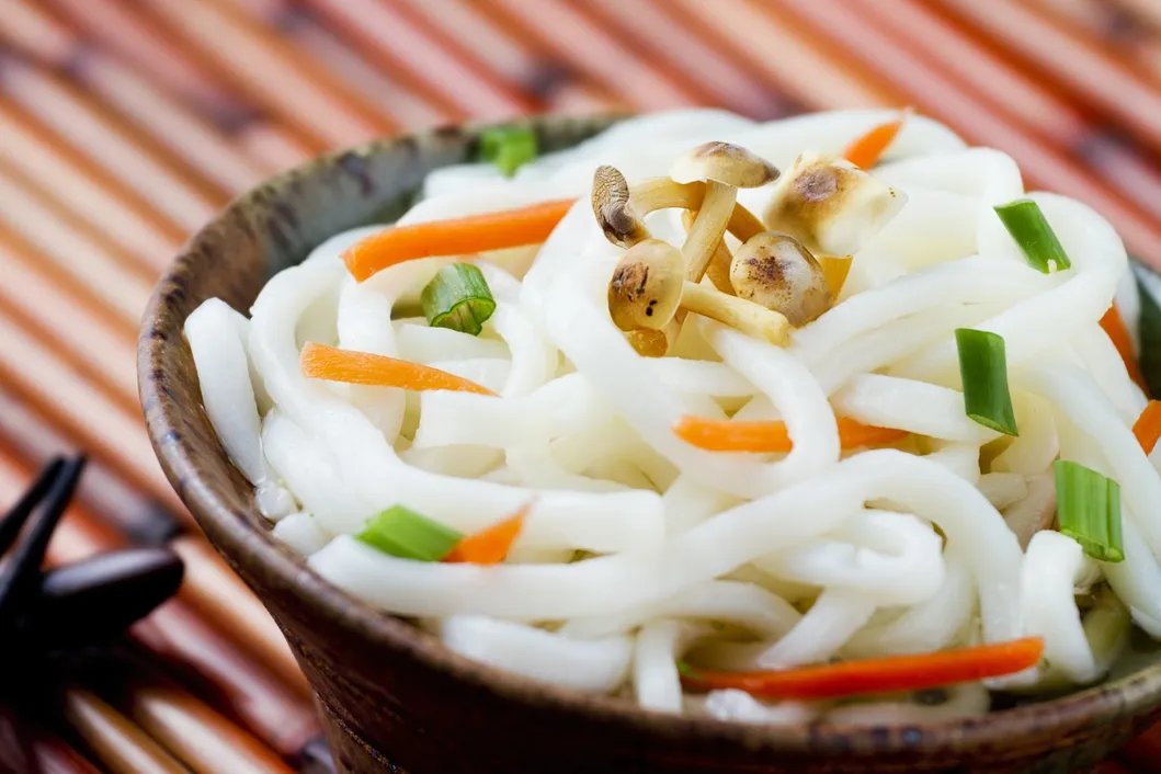 Sunrise New Brand Brc Hot Wholesale White Fresh Udon Noodles