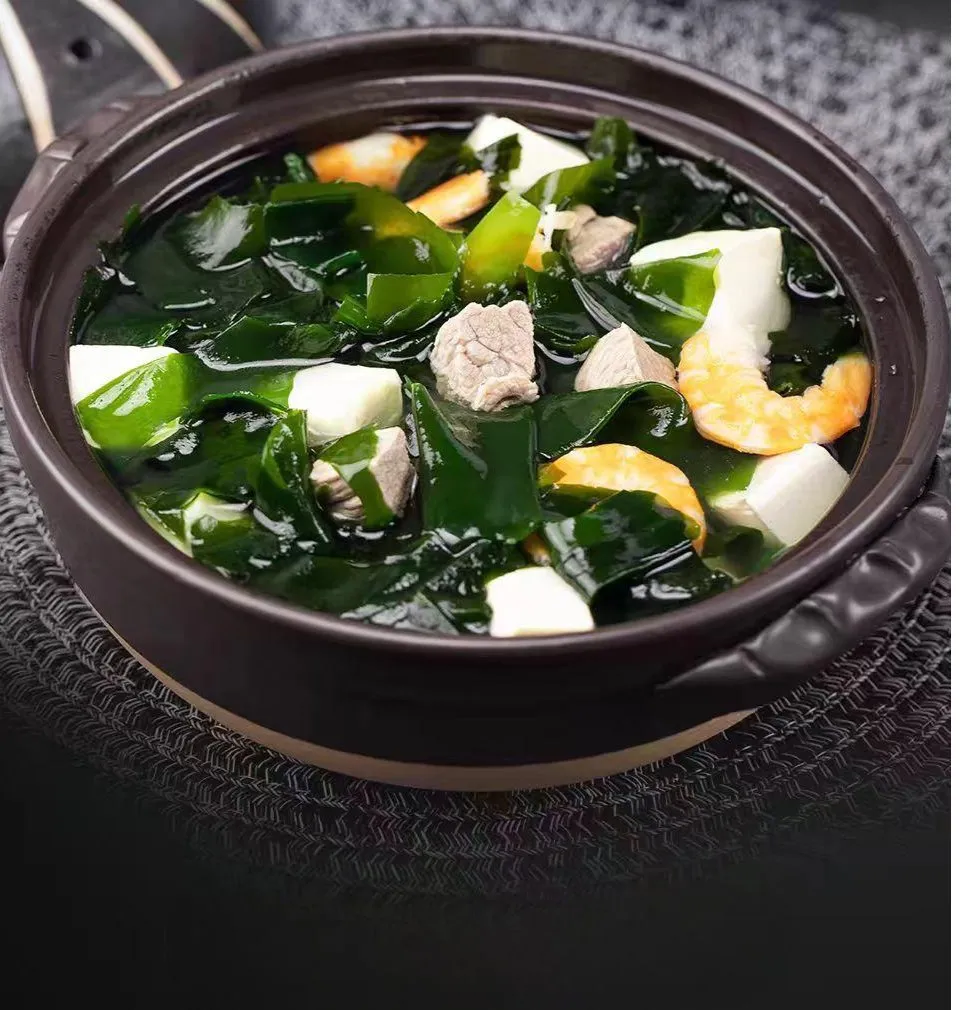 Factory Supplier High Quality Extra Selected Natural Organic Dried Wakame Leaves Cut S/M/L Size 10kg OEM Package