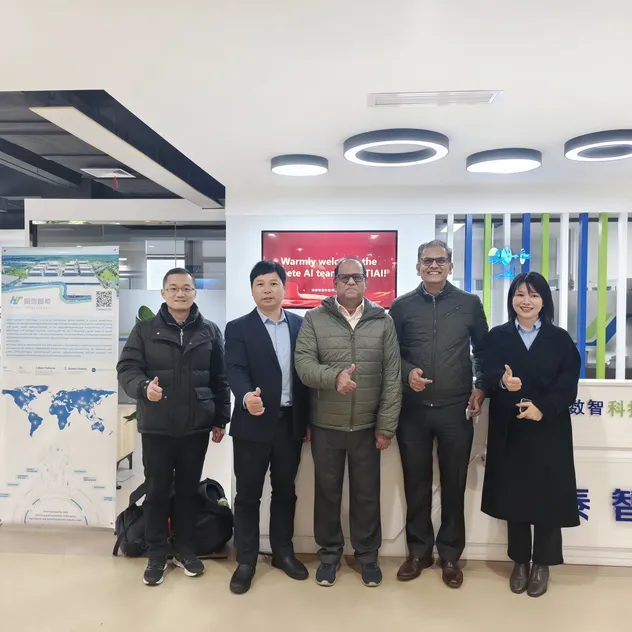 UHF Eartag Square-Head Non-Metal 860-960MHz ISO18000-6c Pig-Sheep