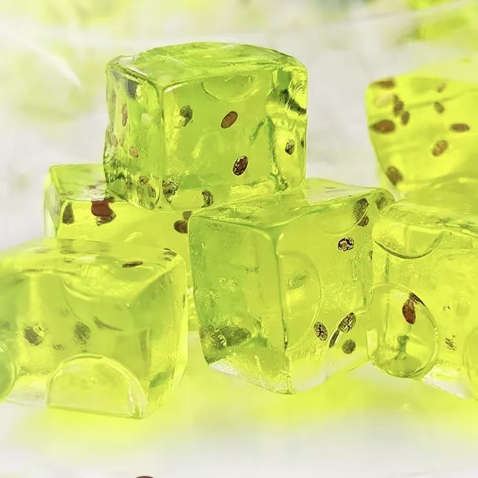 Wholesale Exotic Candy 40g Skittless Chewy Inflatable Candy Soft