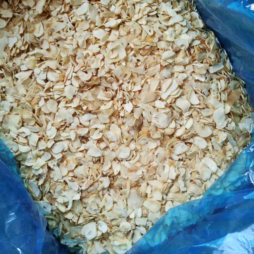 Dehydrated Garlic Flakes AAA Grade
