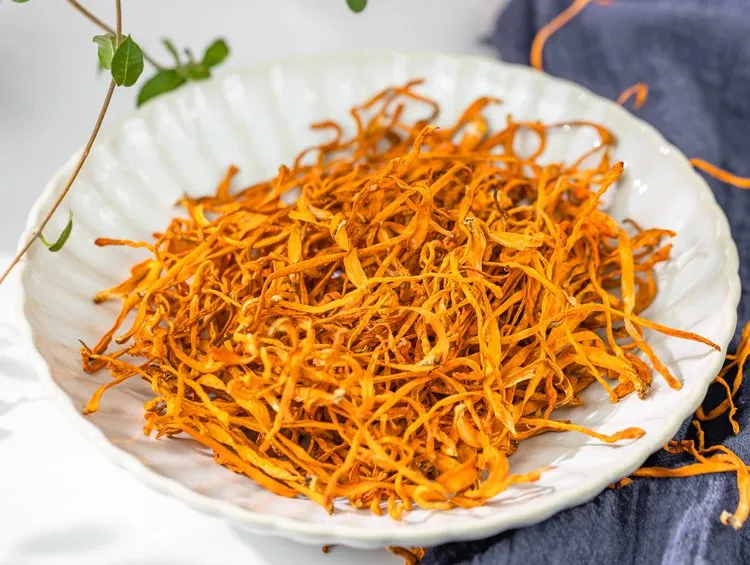 Sweet & Tender Cordyceps Flower - Dried Edible Fungi for Soup & Stew