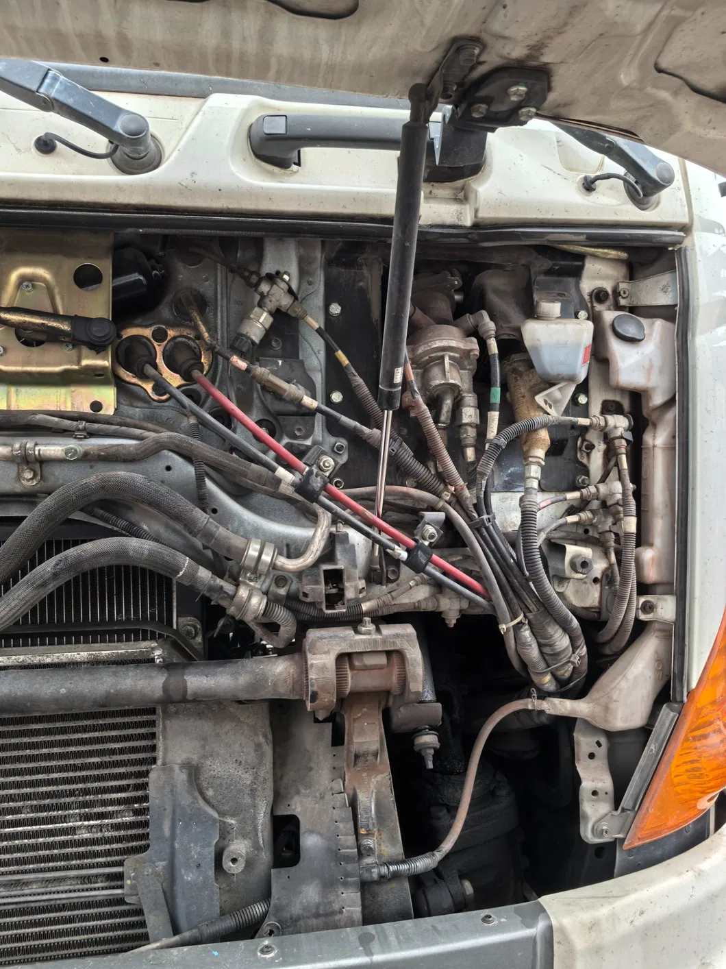 Chinese Used Hino 700 4X2 480HP Heavy Duty Tractor Truck with Good Condition