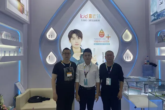 Frozen Animal Skinned Gummy Candies Individually Packed Fruit Juice Jelly Candy