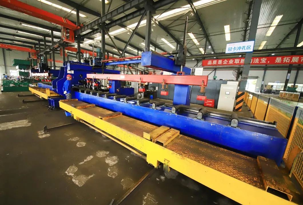 Reliable Skeletal Truck Trailer with 140mm Beam Height for Automotive Use