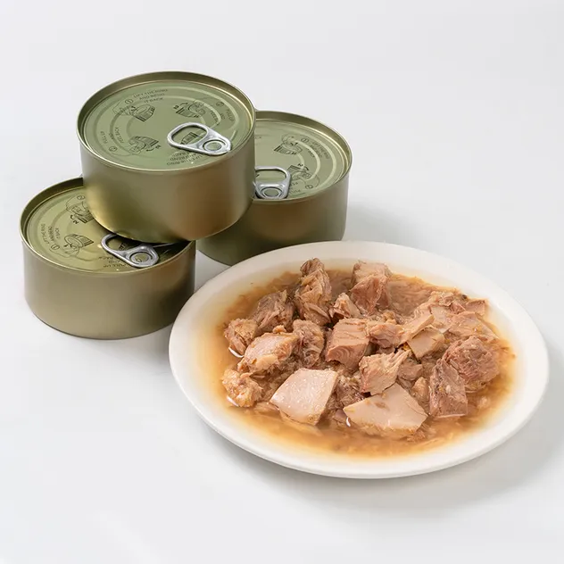 Canned Tuna Chunks in Oil Nw120g, for Cat and Dog Food