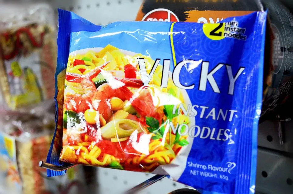 Fast Food Instant Noodles Spicy Flavour Instant Soup Noodle OEM Brand