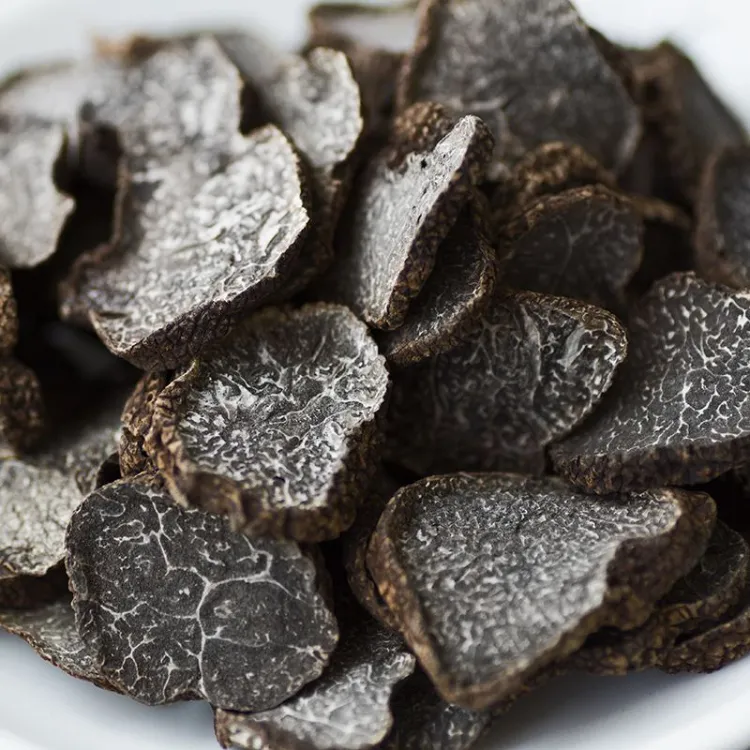 China Supplier Dehydrated Sliced Truffle Craterellus Cornucopioides Dried Black Truffle