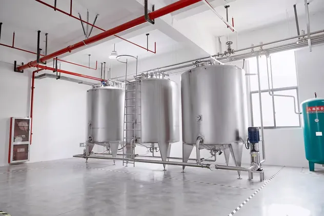 Creamy Non-Dairy Enhancer for Refreshing Fruit Juice Beverages