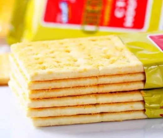 Tasty Ctc House Cheddar&Sour Cream and Onion Flavored Soda Crackers
