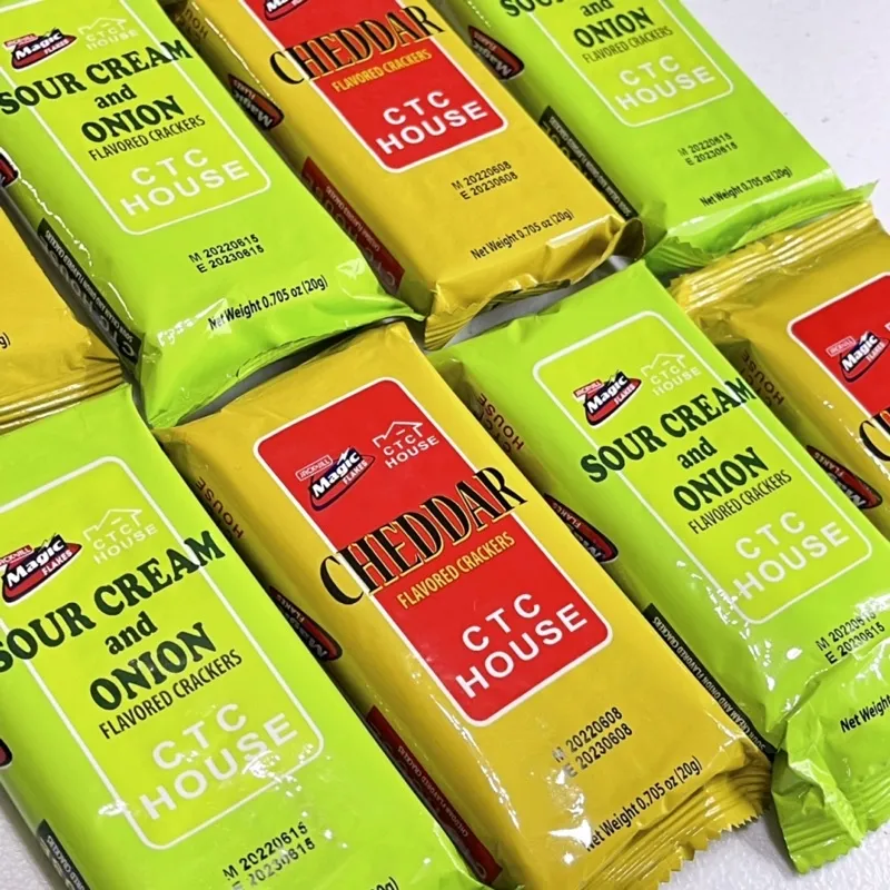 Tasty Ctc House Cheddar&Sour Cream and Onion Flavored Soda Crackers