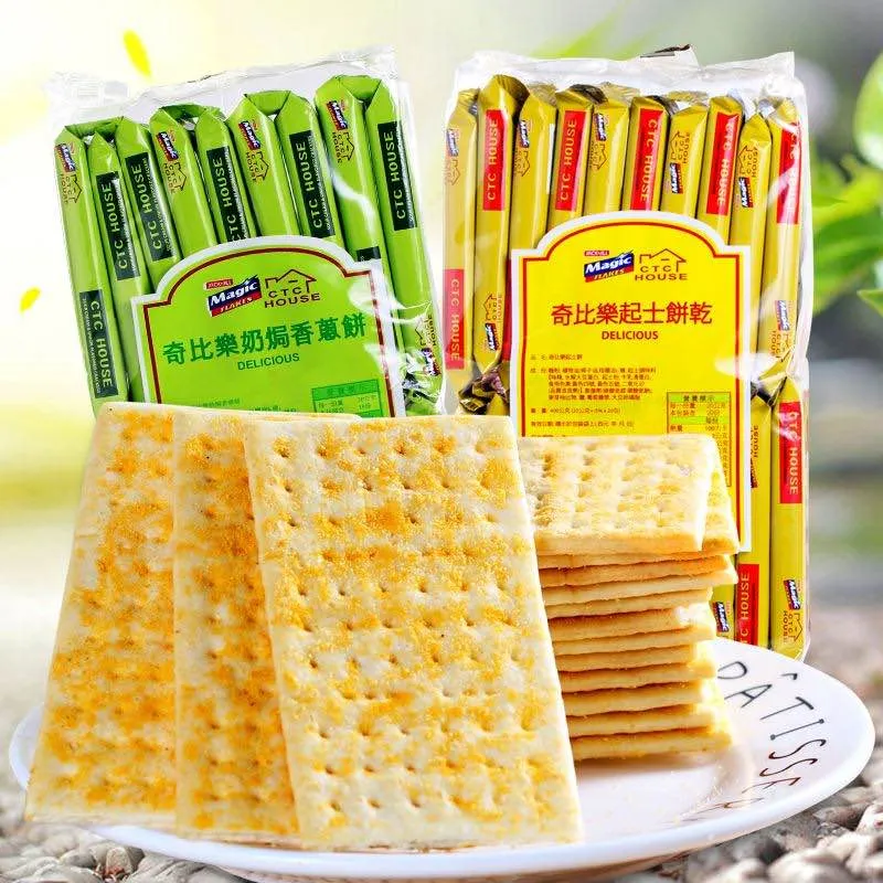 Tasty Ctc House Cheddar&Sour Cream and Onion Flavored Soda Crackers