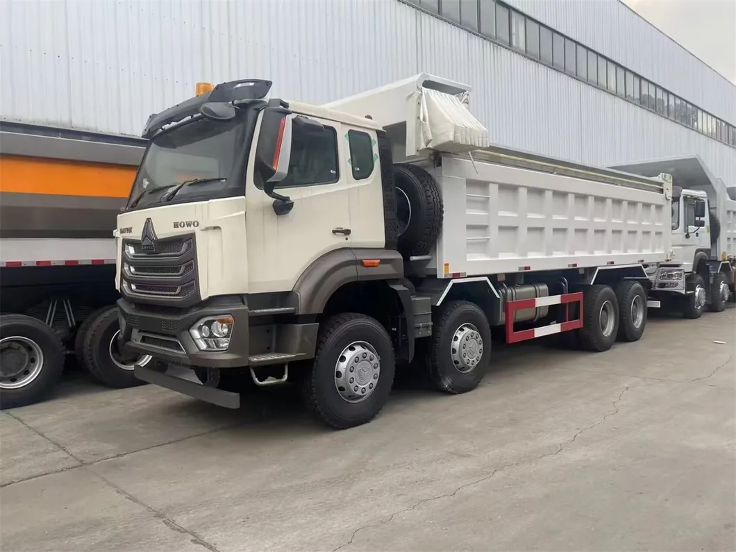 12 Wheels Dumper Tipper Truck 400 HP 8X4 10wheels