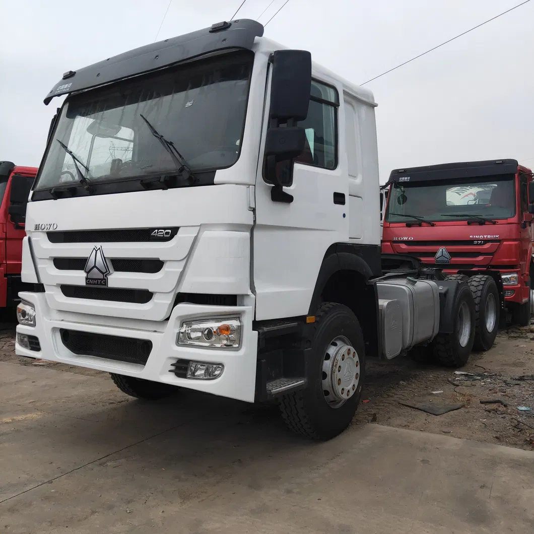 Cheap Chinese Brand Sinotrukused HOWO 420HP Tractor Head Red Truck Head for Sale