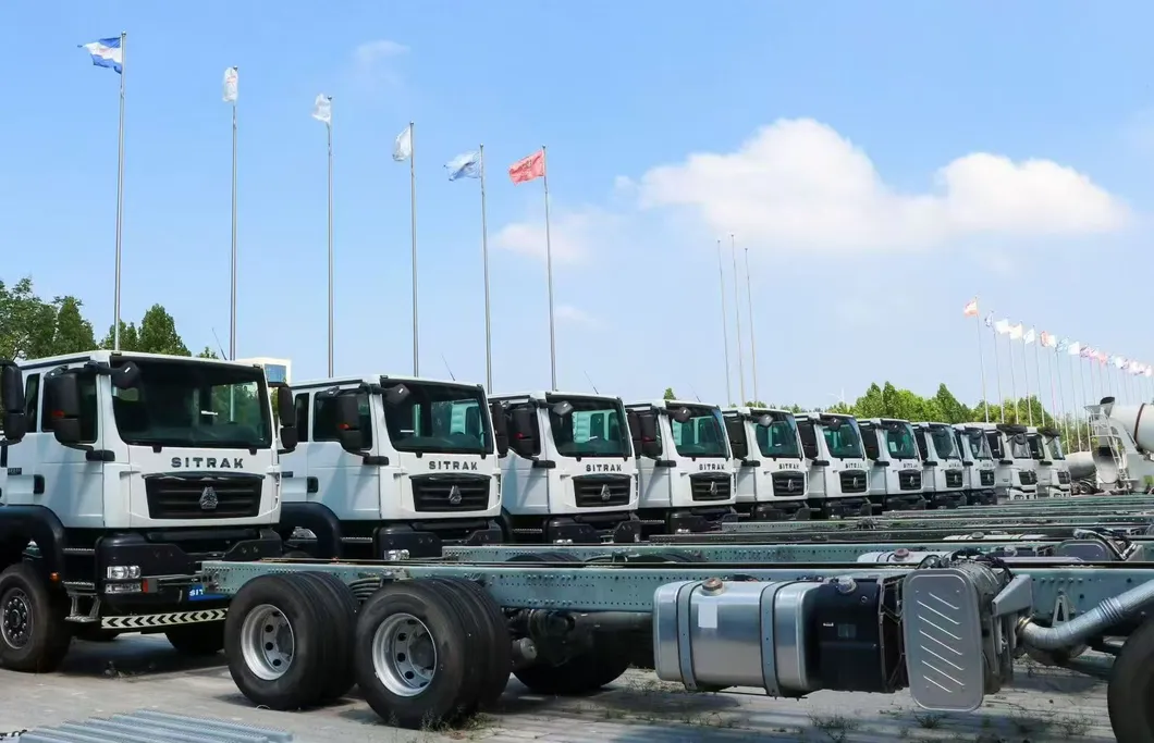 Cheap Chinese Brand Sinotrukused HOWO 420HP Tractor Head Red Truck Head for Sale