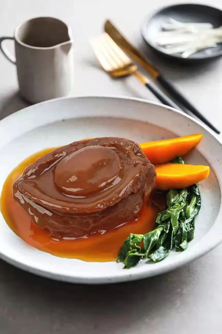 Stewed Abalone with Brown Sauce Sh5/160g for Export From China