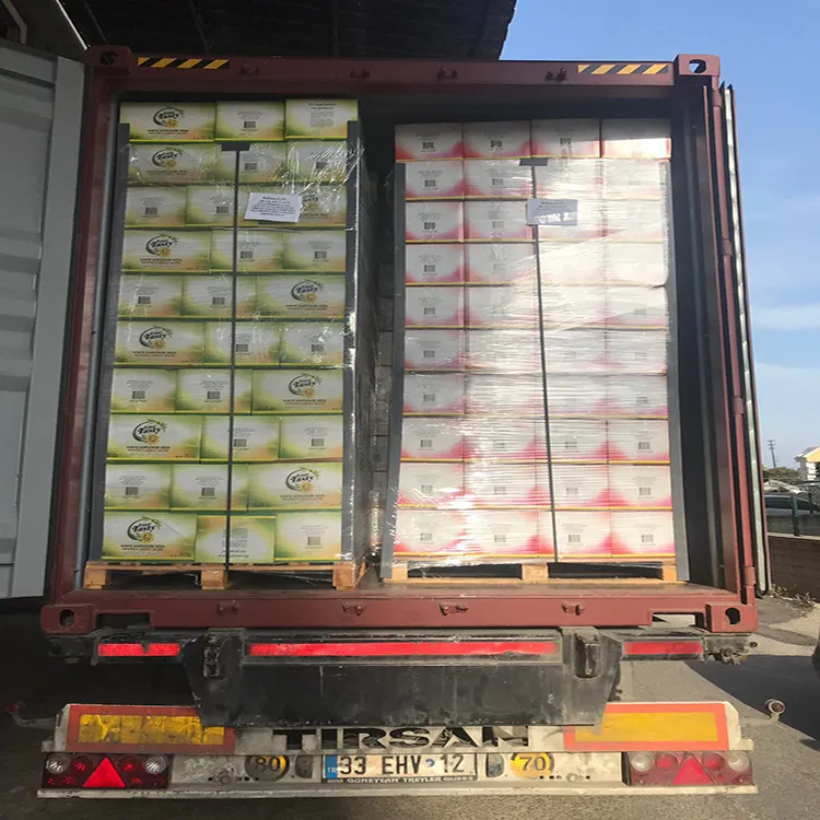 Factory-Customized Chinese Hala Healthy and Delicious Bulk Condiments Garlic Spicy and Hot Chili Sauce